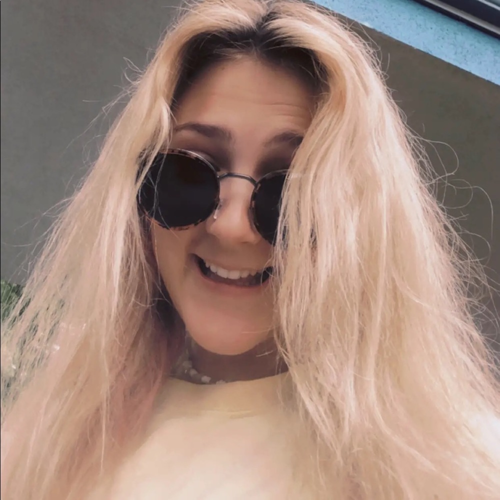 Meet your Posher, Willow